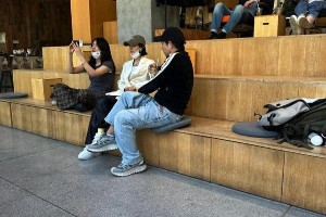 赵丽颖与导演赵德胤私下聚会引恋情猜测