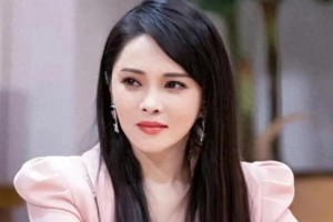 伊能静57岁逆龄秘诀：真实与少女感的完美平衡