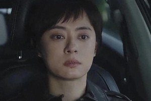 《乌云之上》VS《借命而生》：悬疑剧口碑对决揭秘