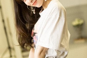 宋妍霏：美貌与才华并存的娱乐圈新星